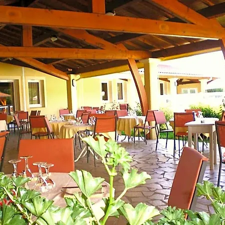 Restaurant La Martiniere Hotel Montélier